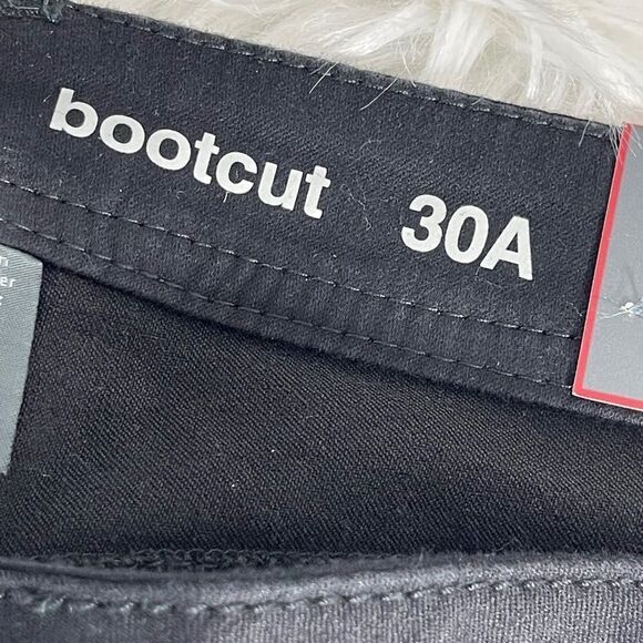 Avenue Butter Denim NWT Black Bootcut Jeans Scalloped Raw Hem Sz 30A - Picture 10 of 14